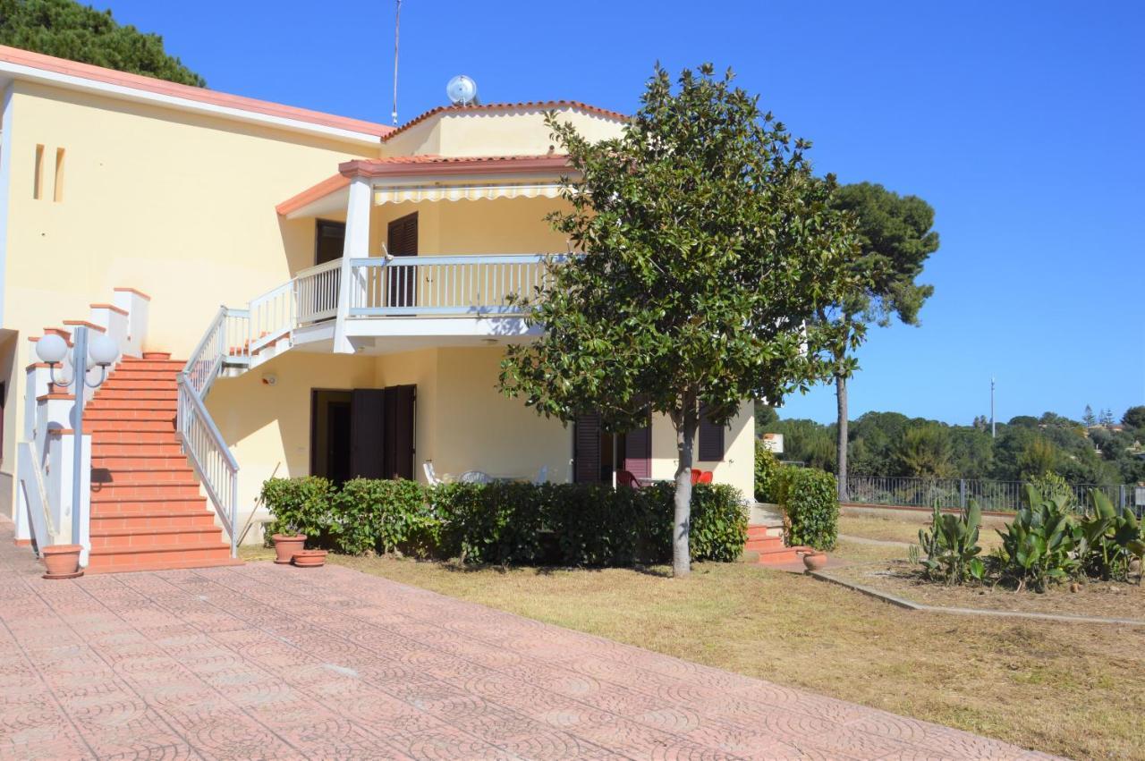Appartamenti In Villa Polimnia Фонтане Бианче Екстериор снимка