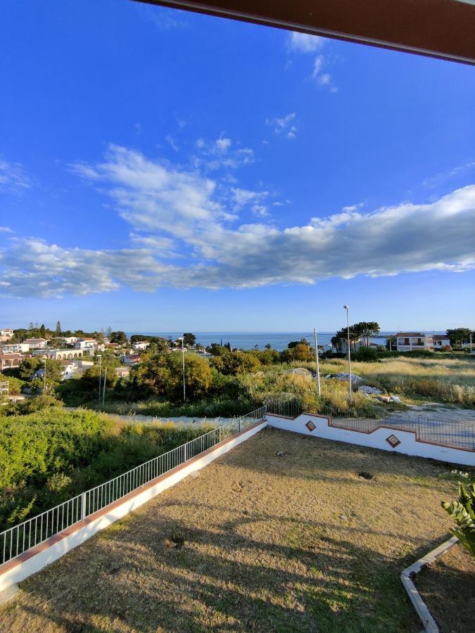 Appartamenti In Villa Polimnia Фонтане Бианче Екстериор снимка