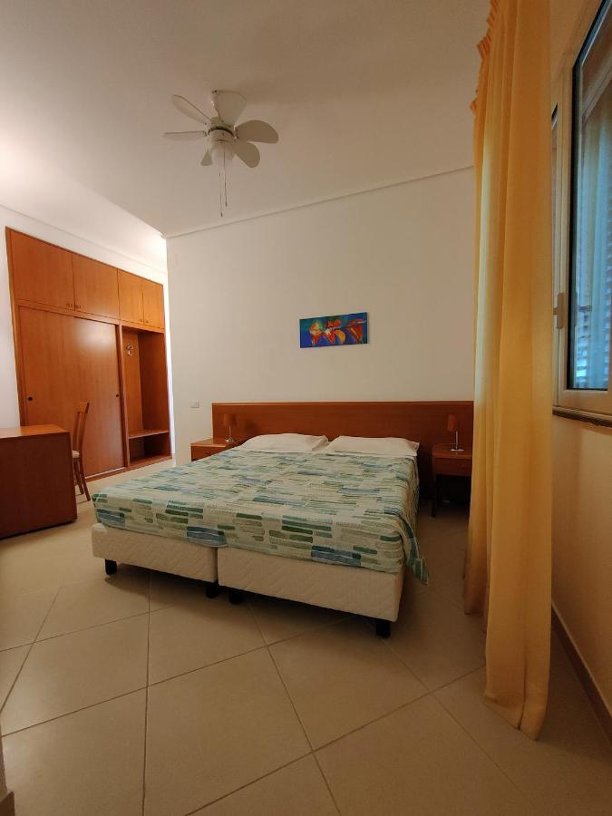 Appartamenti In Villa Polimnia Фонтане Бианче Екстериор снимка