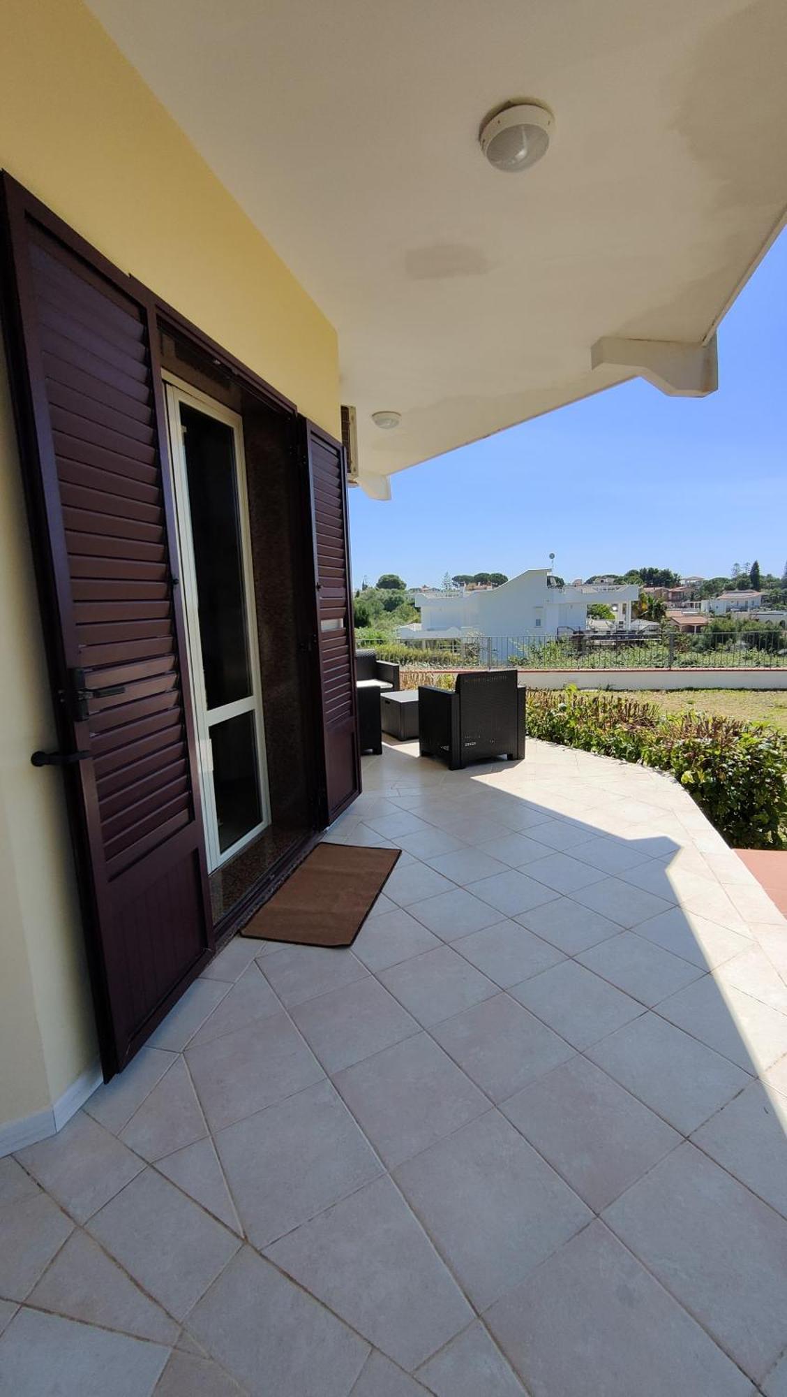 Appartamenti In Villa Polimnia Фонтане Бианче Стая снимка