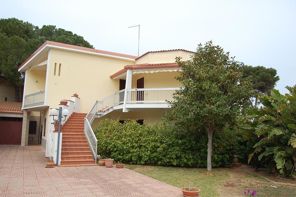 Appartamenti In Villa Polimnia Фонтане Бианче Екстериор снимка